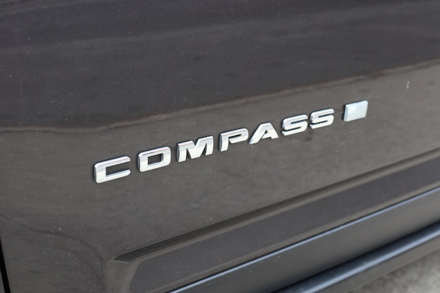 2014 Jeep Compass Latitude photo