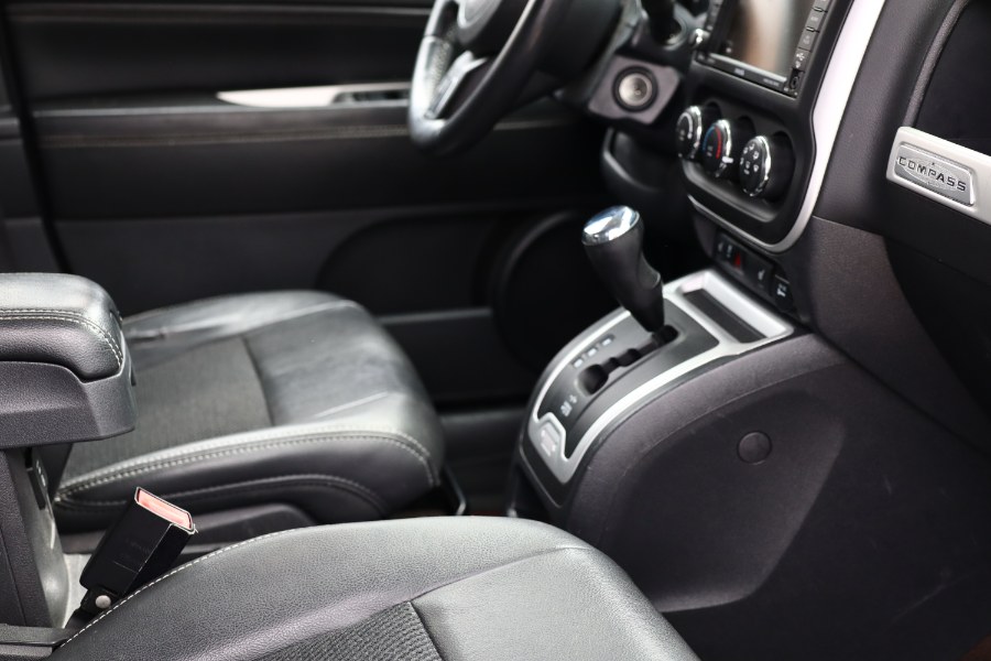 2014 Jeep Compass Latitude photo