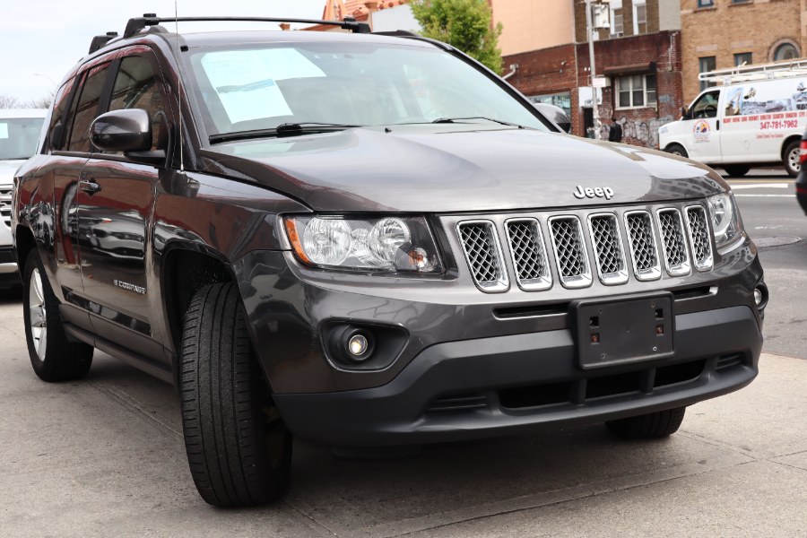 2014 Jeep Compass Latitude photo