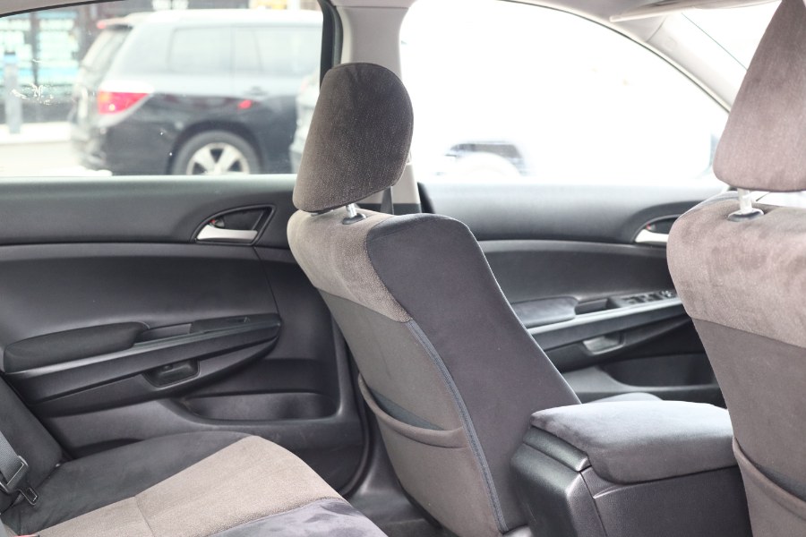2010 Honda Accord LX photo