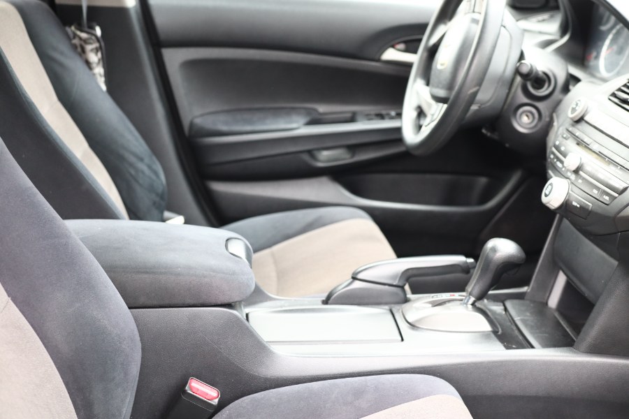 2010 Honda Accord LX photo