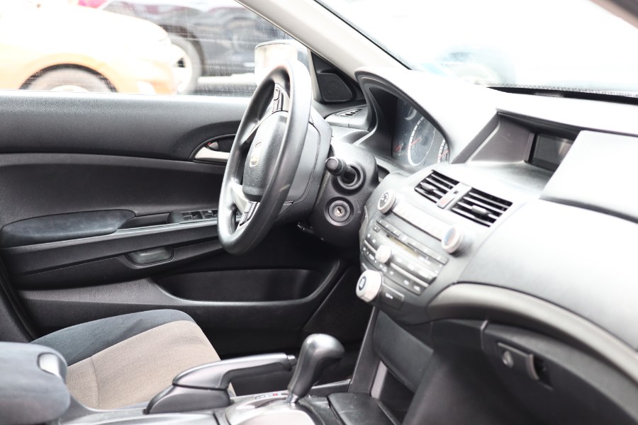 2010 Honda Accord LX photo