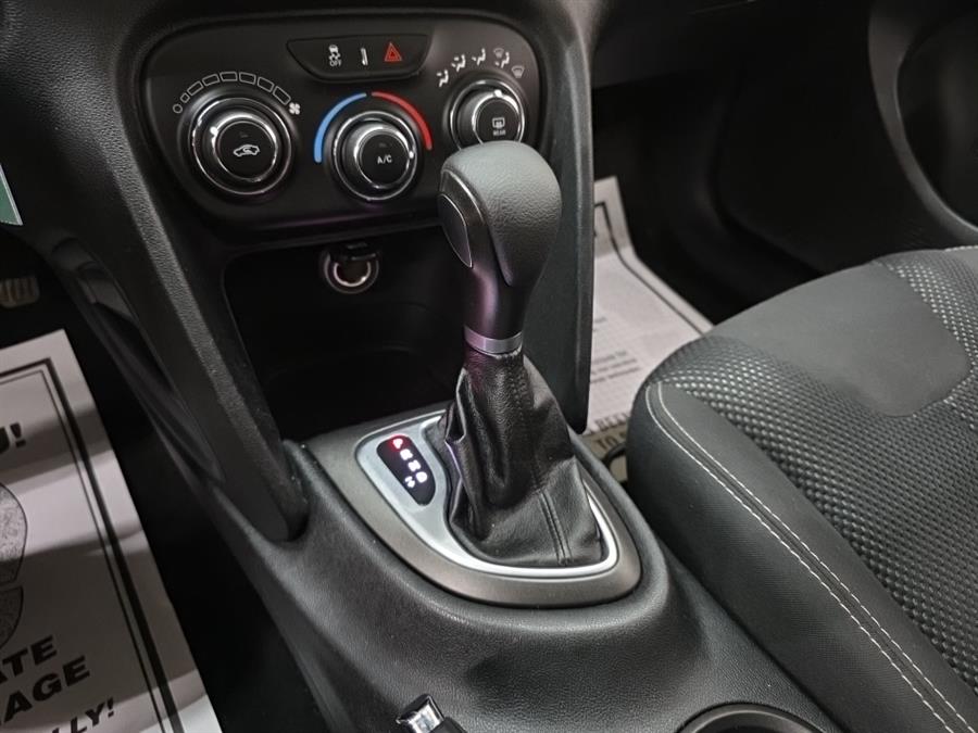 2016 Dodge Dart 4dr Sdn SXT *Ltd Avail* photo
