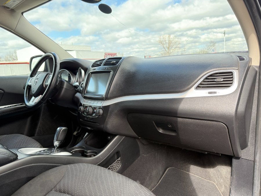 2016 Dodge Journey FWD 4dr SXT photo