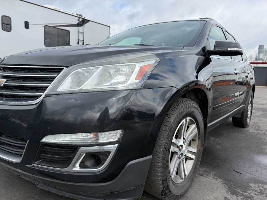 2017 Chevrolet Traverse AWD 4dr LT w/2LT photo
