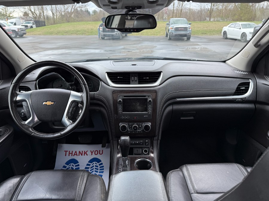 2017 Chevrolet Traverse AWD 4dr LT w/2LT photo