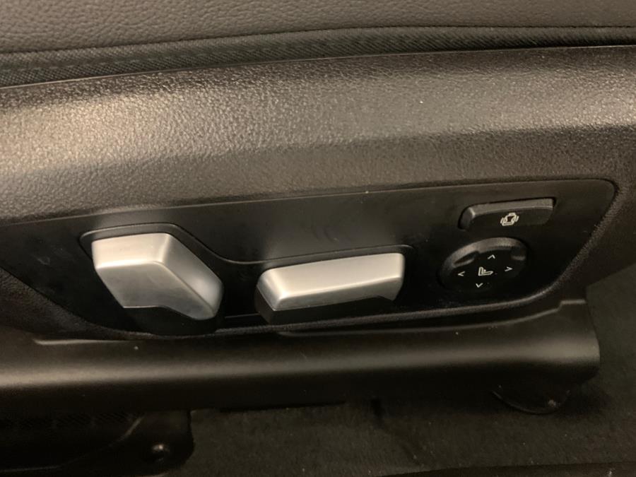 2021 BMW 3-Series 330i xDrive Sedan North Americ photo