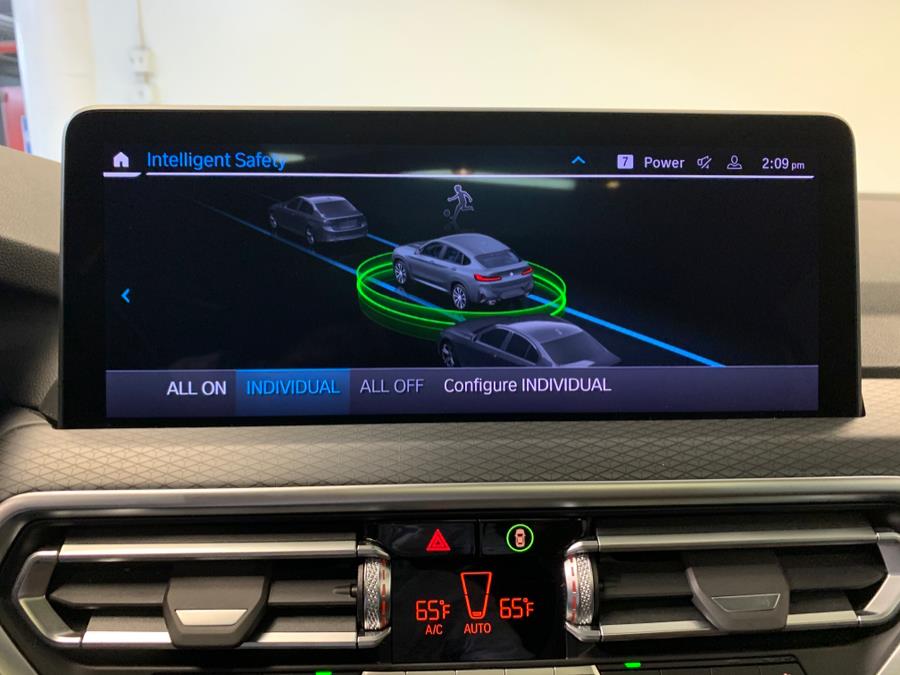 2022 BMW X4 xDrive30i Sports Activity Coup photo