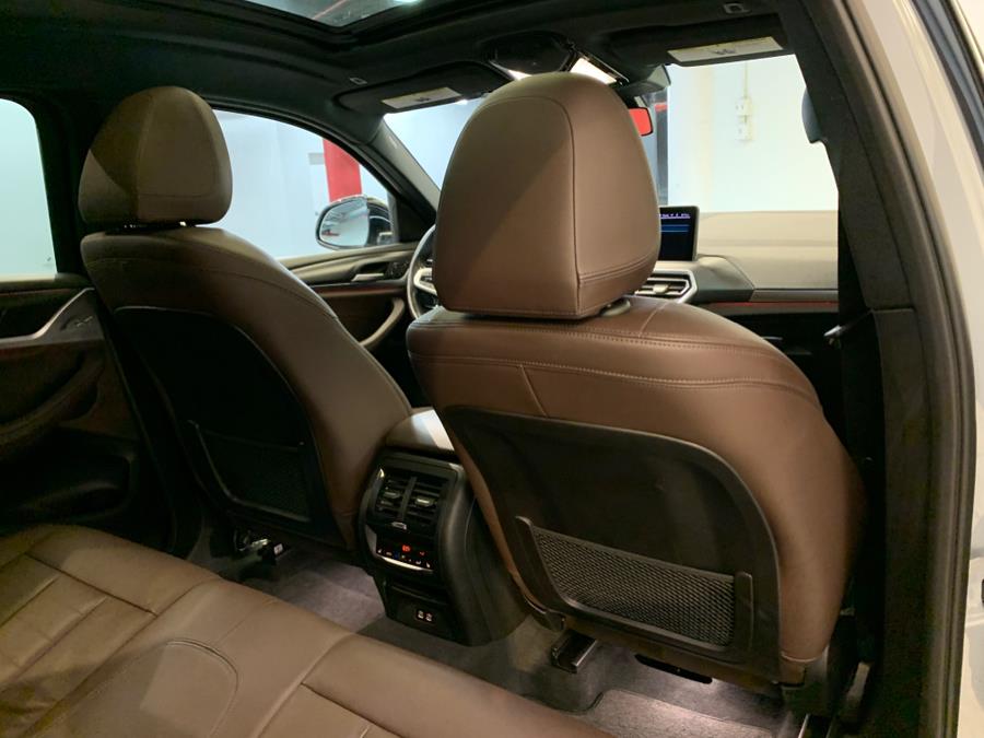 2022 BMW X4 xDrive30i Sports Activity Coup photo