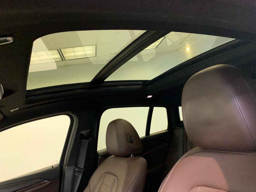 2022 BMW X4 xDrive30i Sports Activity Coup photo