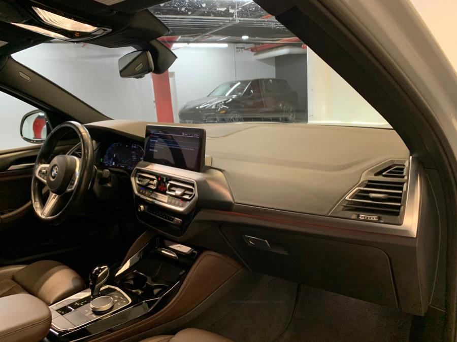 2022 BMW X4 xDrive30i Sports Activity Coup photo