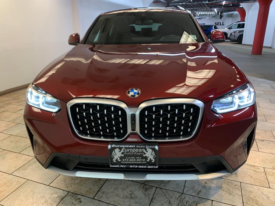 2022 BMW X4 xDrive30i Sports Activity Coup photo