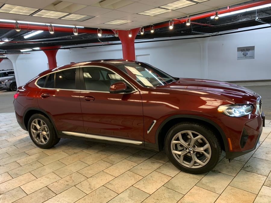 2022 BMW X4 xDrive30i Sports Activity Coup photo