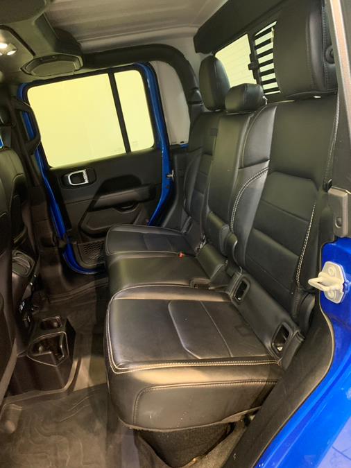 2021 Jeep Gladiator Overland 4x4 photo