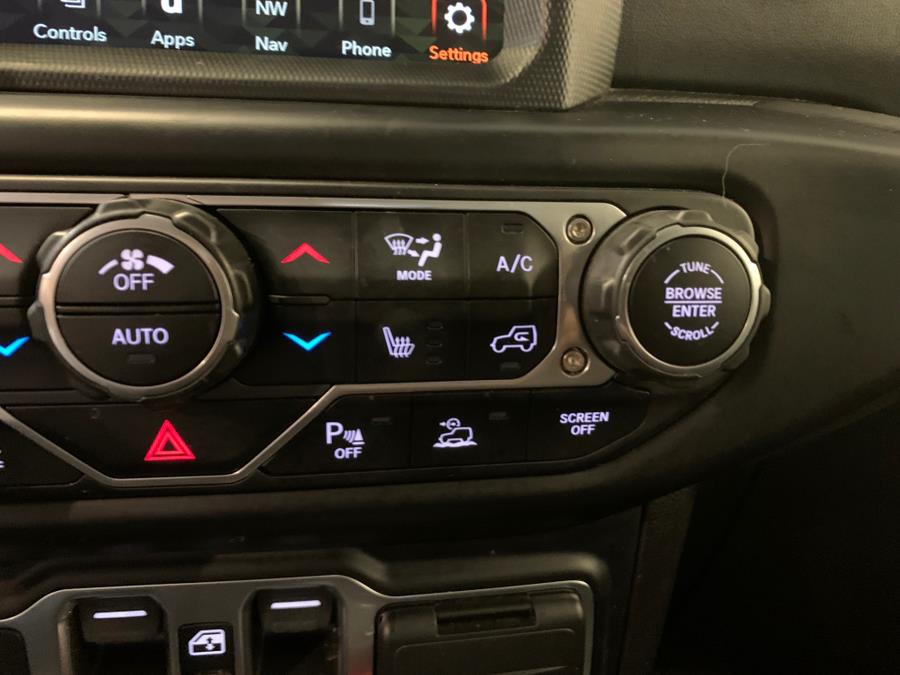 2021 Jeep Gladiator Overland 4x4 photo