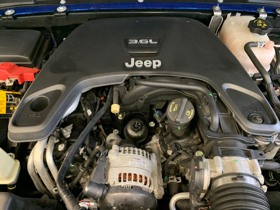 2021 Jeep Gladiator Overland 4x4 photo