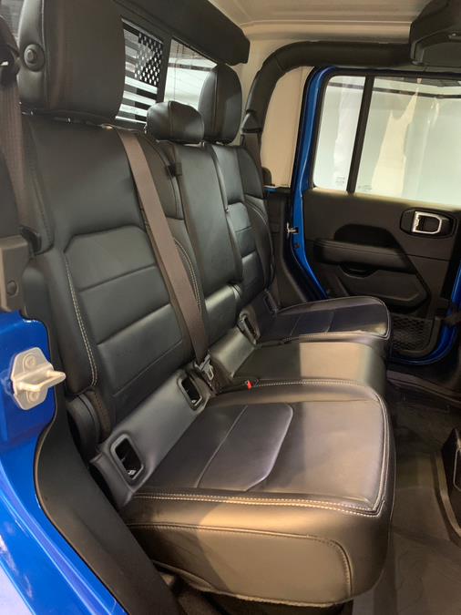 2021 Jeep Gladiator Overland 4x4 photo