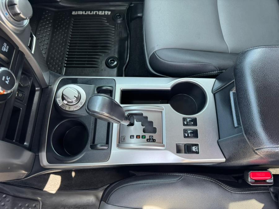 2019 Toyota 4Runner SR5 Premium 4WD (Natl) photo