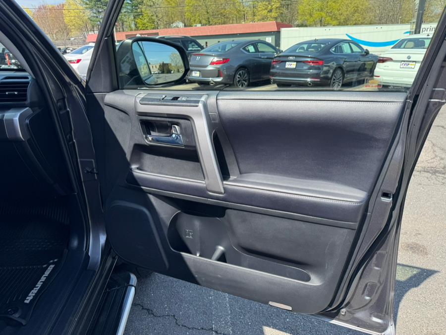 2019 Toyota 4Runner SR5 Premium 4WD (Natl) photo