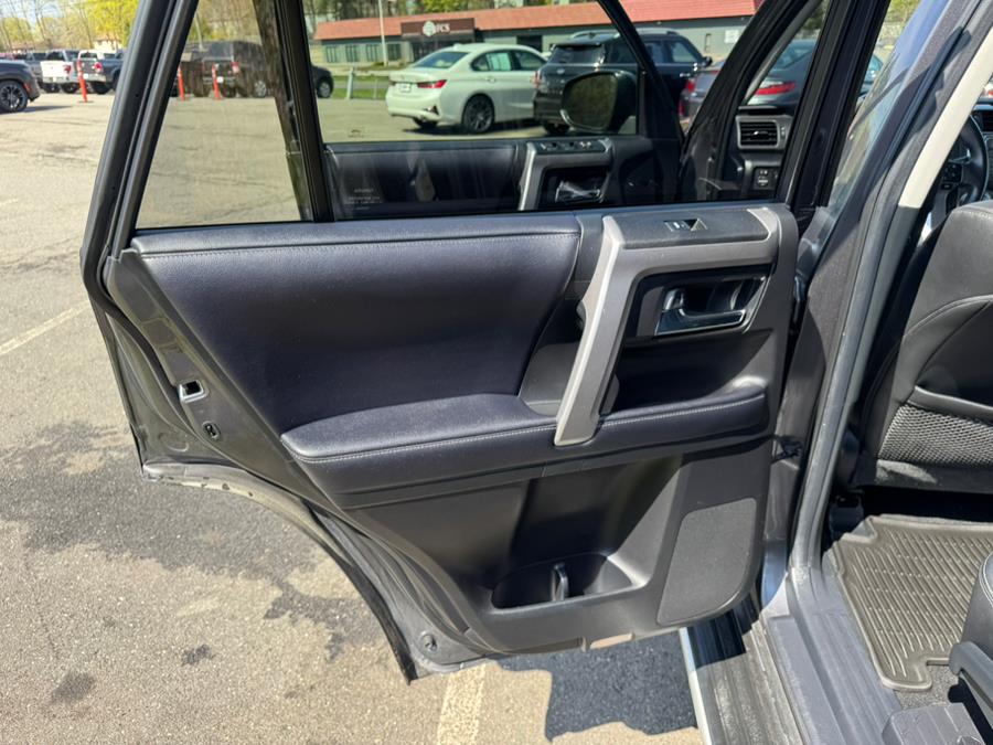 2019 Toyota 4Runner SR5 Premium 4WD (Natl) photo