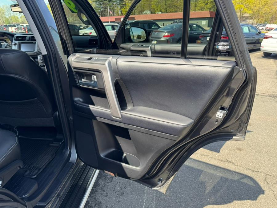 2019 Toyota 4Runner SR5 Premium 4WD (Natl) photo