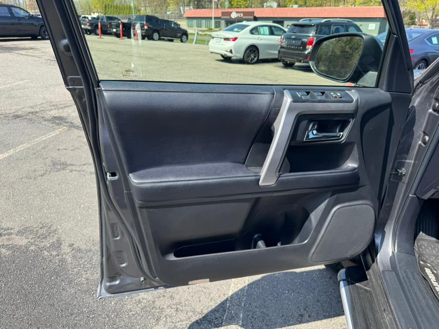 2019 Toyota 4Runner SR5 Premium 4WD (Natl) photo