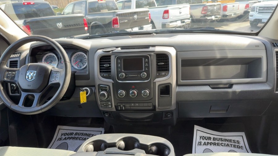 2016 RAM 1500 4WD Quad Cab 140.5