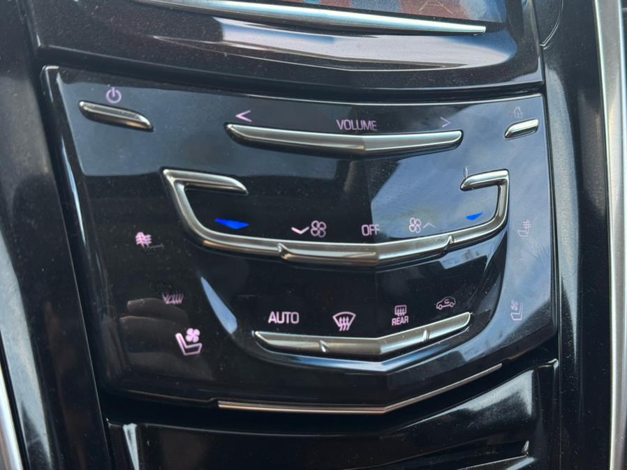 2019 Cadillac Escalade 4WD 4dr Luxury photo
