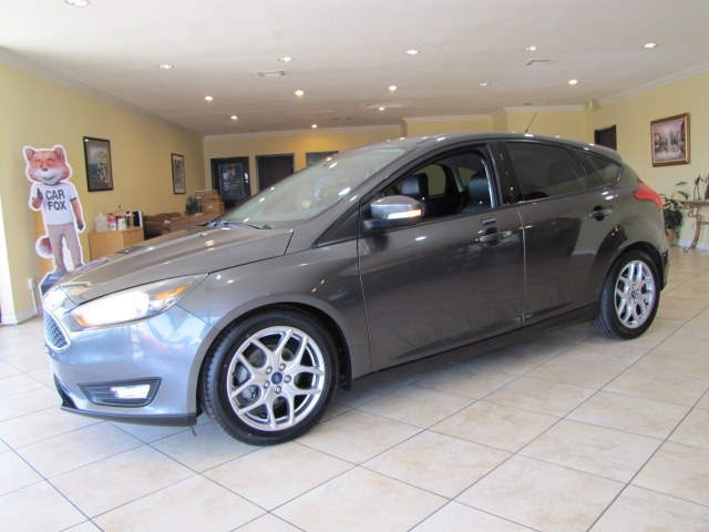 2015 Ford Focus 5dr HB SE photo