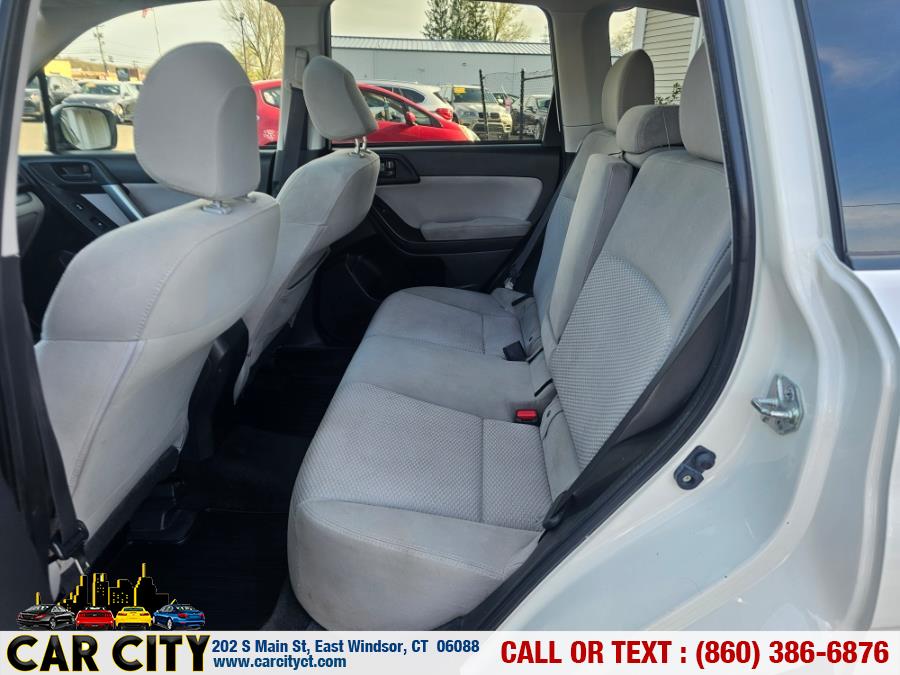 2015 Subaru Forester 2.5i Premium photo