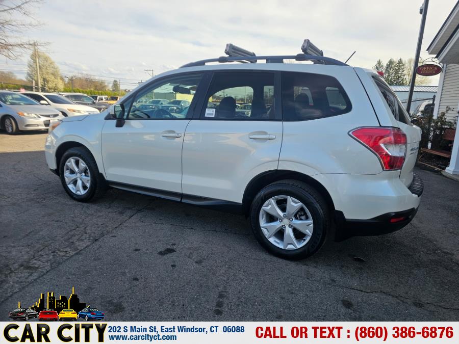 2015 Subaru Forester 2.5i Premium photo
