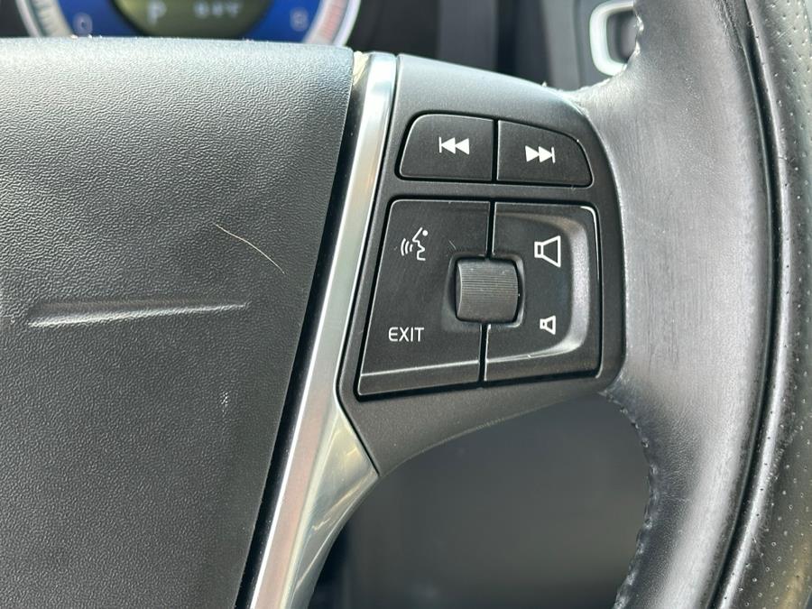 2011 Volvo XC60 T6 photo