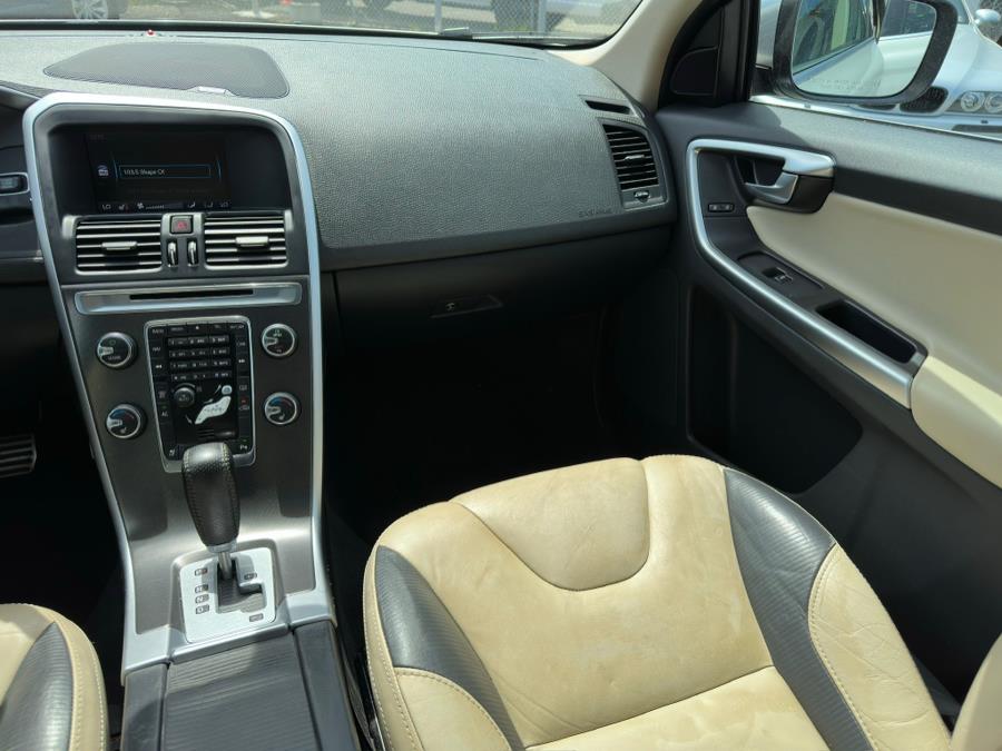 2011 Volvo XC60 T6 photo