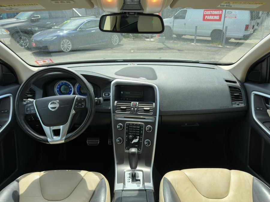 2011 Volvo XC60 T6 photo