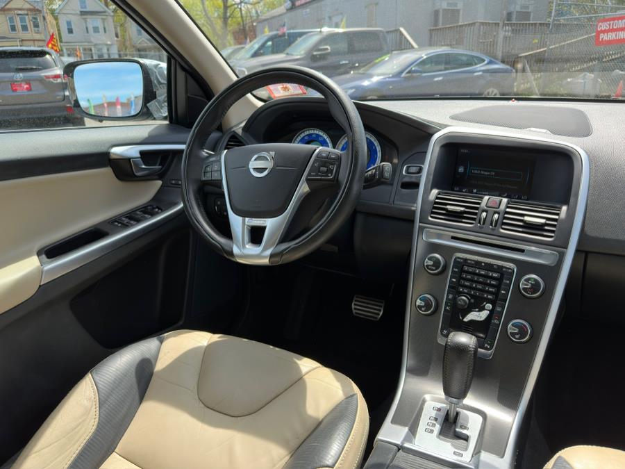 2011 Volvo XC60 T6 photo