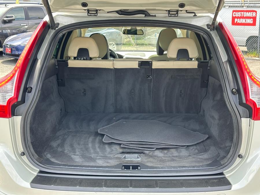 2011 Volvo XC60 T6 photo