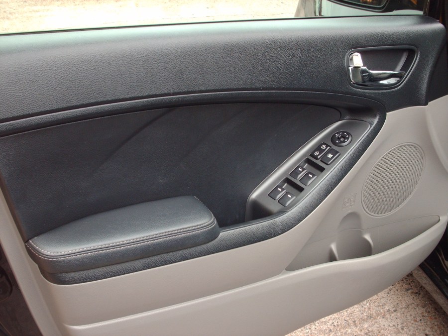 2015 Kia Forte 4dr Sdn Auto LX photo