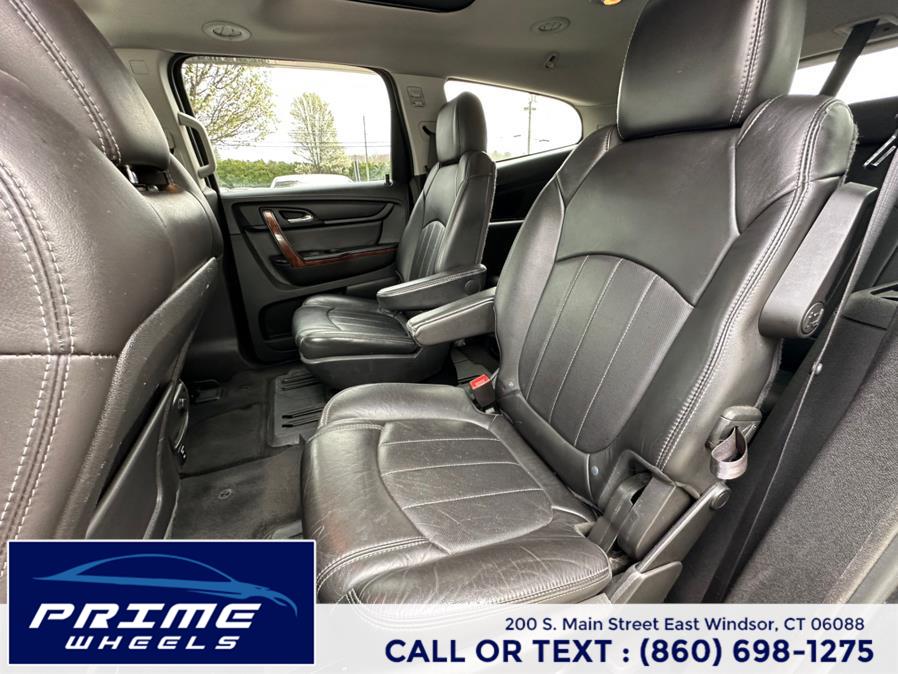 2014 Chevrolet Traverse LTZ photo