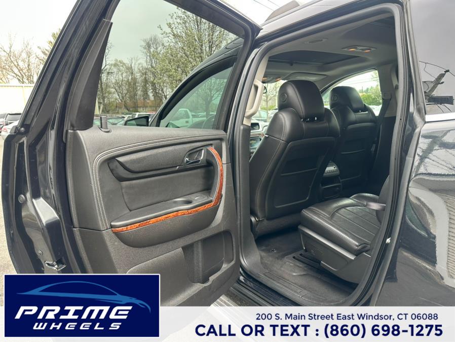 2014 Chevrolet Traverse LTZ photo