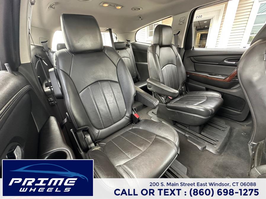 2014 Chevrolet Traverse LTZ photo