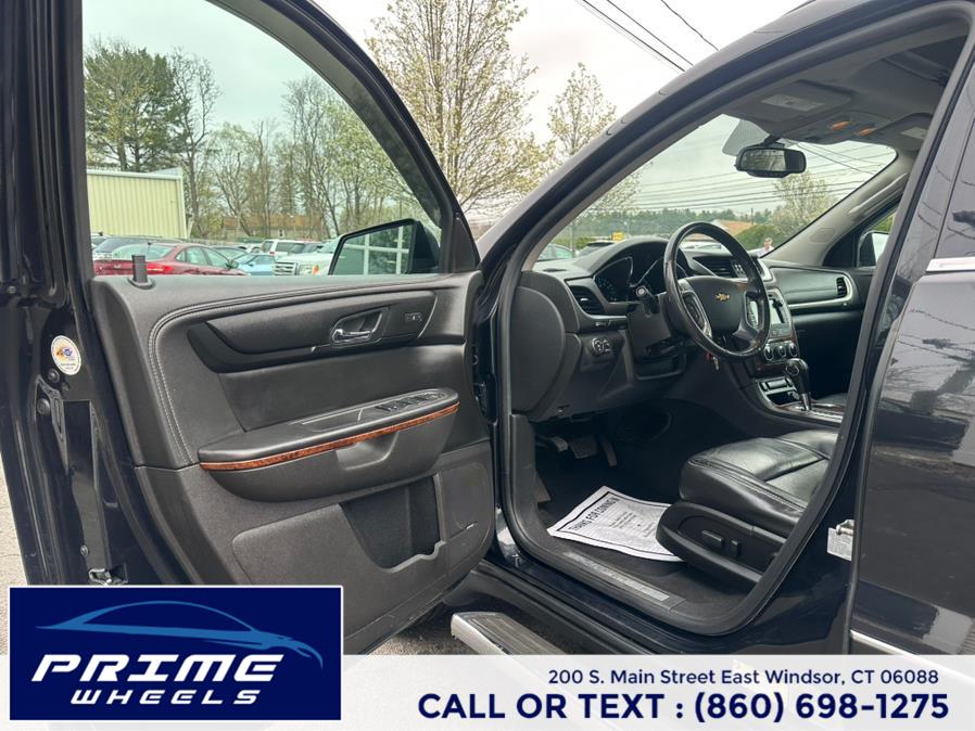 2014 Chevrolet Traverse LTZ photo