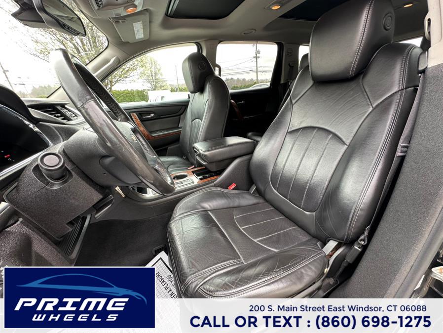 2014 Chevrolet Traverse LTZ photo