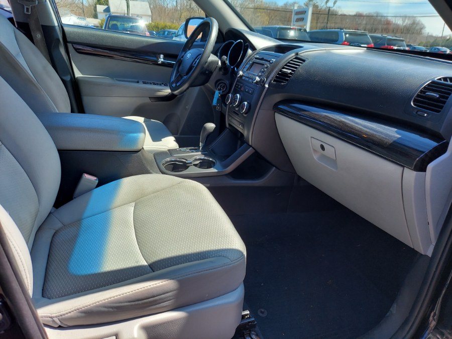 2011 Kia Sorento LX photo