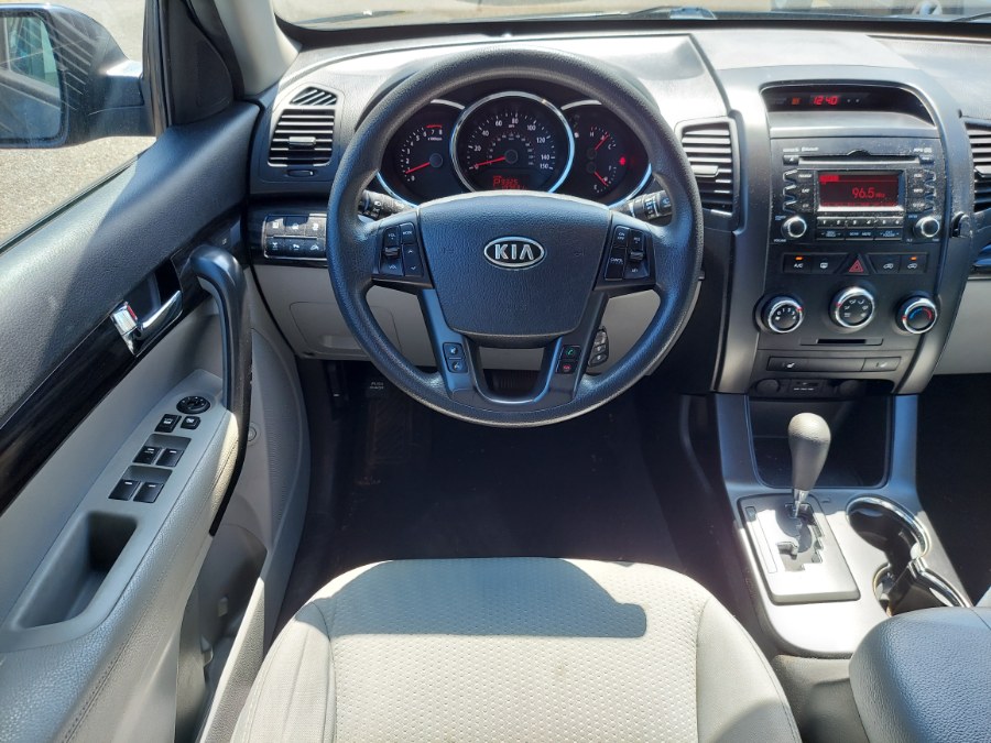 2011 Kia Sorento LX photo