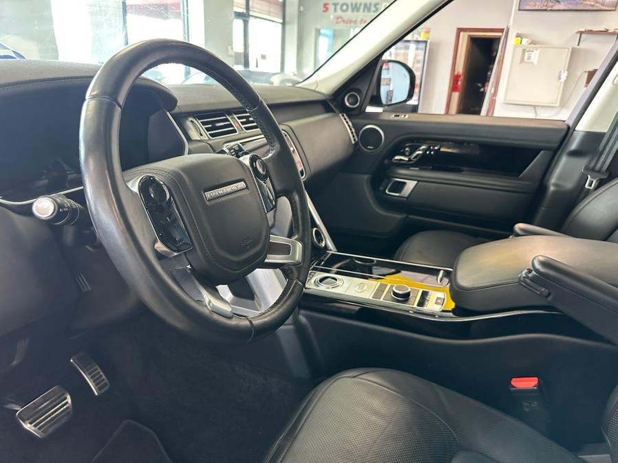 2021 Land Rover Range Rover Westminster SWB photo