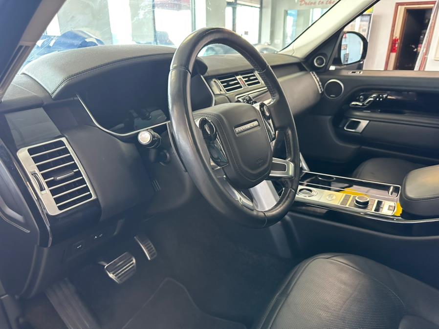 2021 Land Rover Range Rover Westminster SWB photo