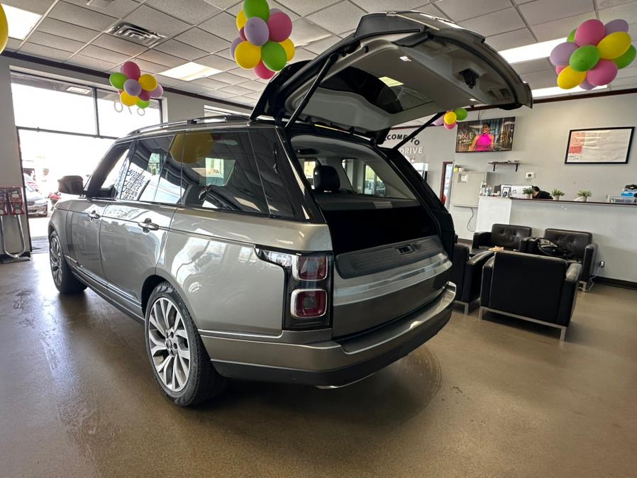 2021 Land Rover Range Rover Westminster SWB photo