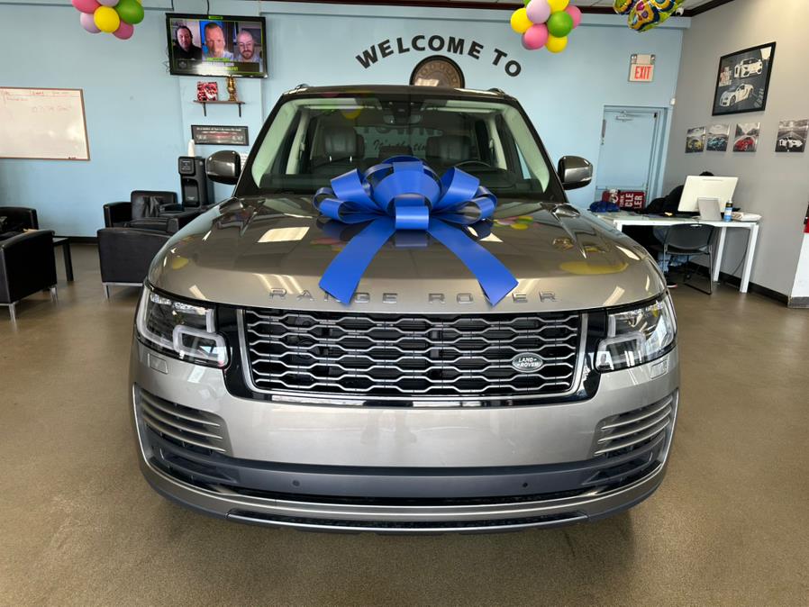 2021 Land Rover Range Rover Westminster SWB photo