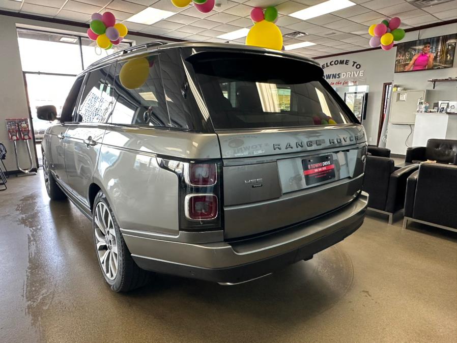 2021 Land Rover Range Rover Westminster SWB photo