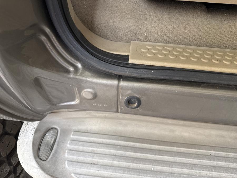 2005 Ford Excursion Limited photo